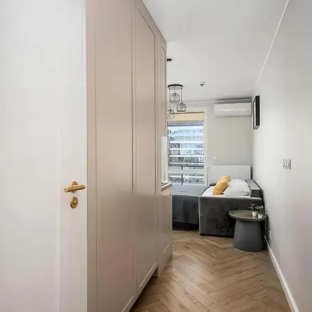 Appartamento 5chi Wiktoryn House *