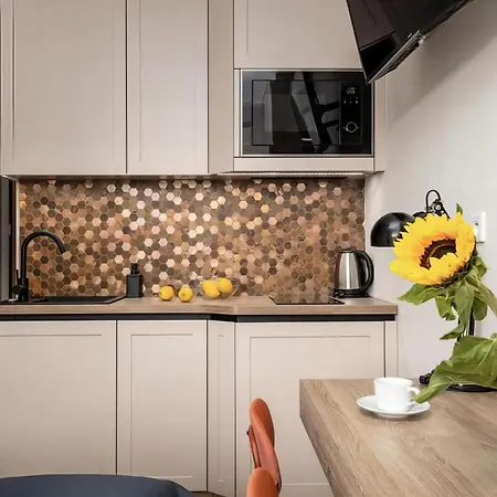 5chi Wiktoryn House *